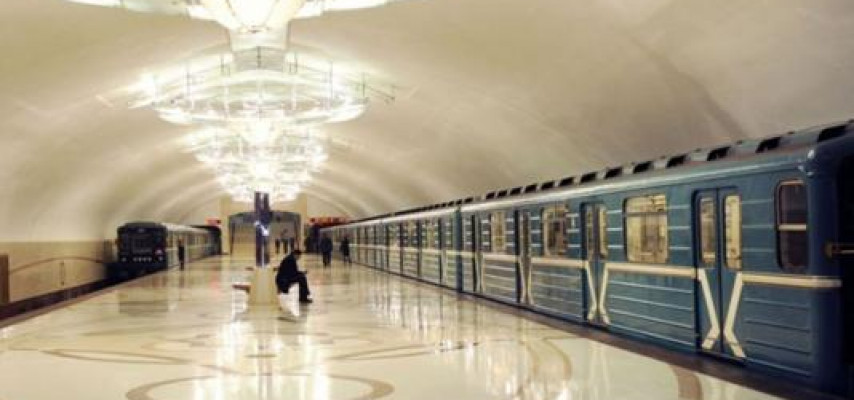 Metrodan istifadə edənlər - 162,4 MİLYON