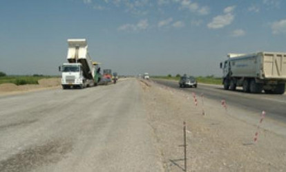 Azərbaycanda yeni magistral yolunun inşasına başlanılır