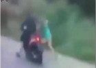 Motosikletlə insanları əzib keçdi