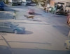 Yol polisini öküz vurdu