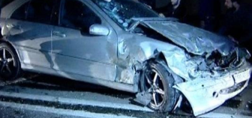 İki minik avtomobili toqquşdu: xəsarət alan var – FOTO
