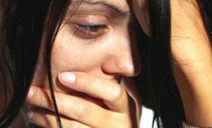 Avtobusunda dava: gənc qız vəhşicəsinə döyüldü