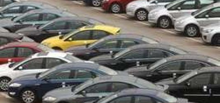 Avtomobil satışı bir ildə 33,6 faiz geriləyib