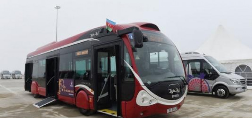 “BakuBus”un avtobusu qəzaya uğradı: 7 yaralı