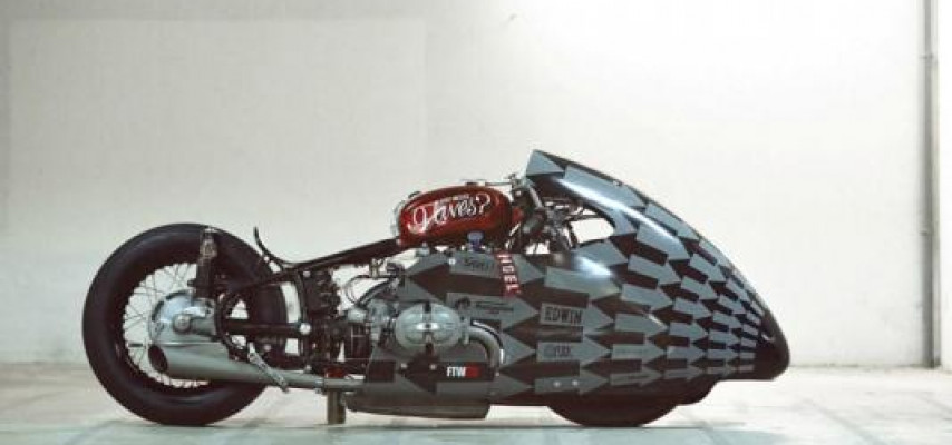 Əsl yarış motosikli
