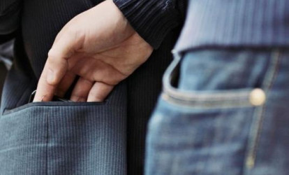 Avtobuslarda cibgirlik edən kişi tutuldu