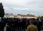 Ac fəhlələr bu dəfə “Azəryolservis”in qarşısına toplaşdı