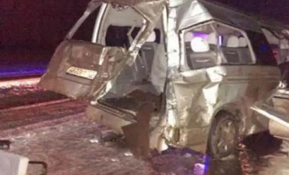 İki avtobus toqquşdu: 7 ölü, 2 yaralı