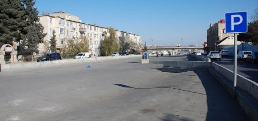 Bakıda daha avtomobil parklanma yeri ləğv edildi