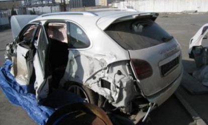 Bakıda avtobus «Porsche»yə girdi