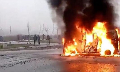 Polis maşınını atəşə tutdular: 2 ölü 1 yaralı