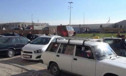 Taksi sürücüləri narahatdır: "Yeni qaydaların tətbiqi bizi işsiz qoyacaq”  + FOTO