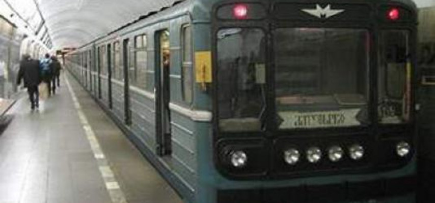 Bakı metrosunda yenə problem yarandı