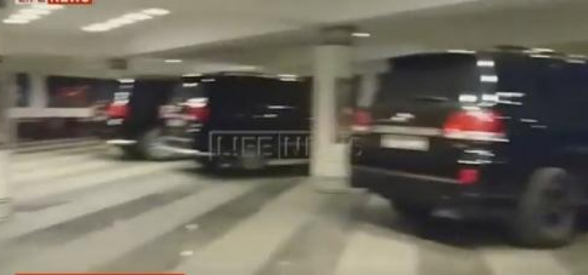 Azərbaycandan olan biznesmenin avtoparkından görün nələr çıxdı
