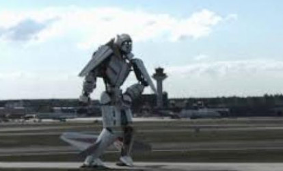 Təyyarə robota çevrilib tualetə qaçdı