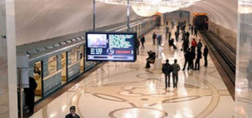 Metroda qaydaları pozanlar - 15 manatdan 20 manata qədər cərimə