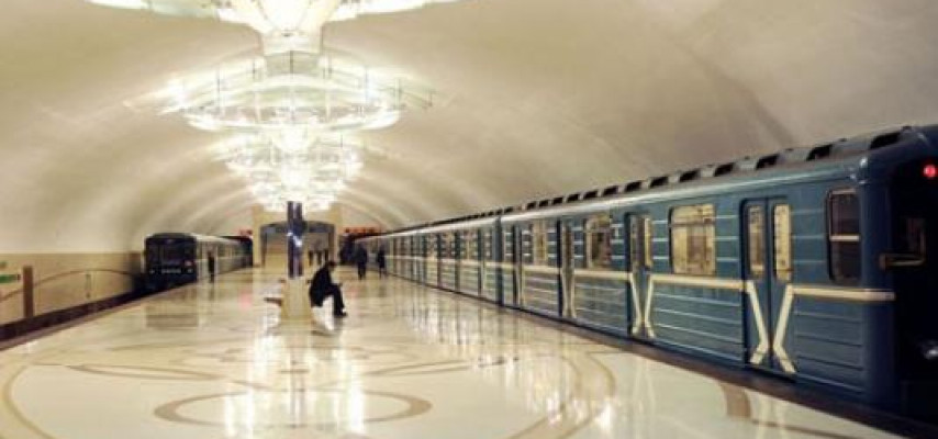 Bakı metrosundan Yeni il sürprizi