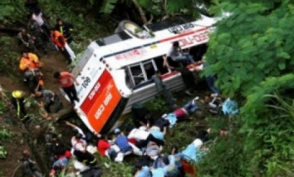 Avtobus yarğana aşdı, 7 nəfər ölüb, 11 nəfər xəsarət alıb