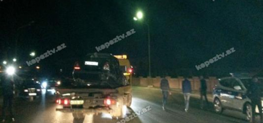 Hasarı dağıtdı, maşını da qoyub qaçdı