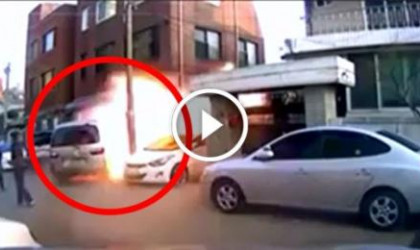 Bomba yüklü avtomobil şəhərdə belə partladı – REAL VİDEO