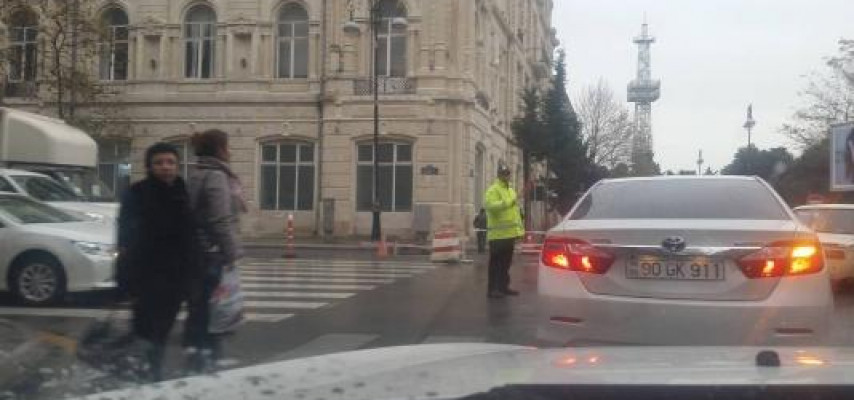 Neftçilər prospektində «protiv» getməyə icazə verildi - DYP-dən xəbərdarlıq