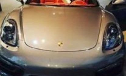 Nanə özünə "Porsche" aldı