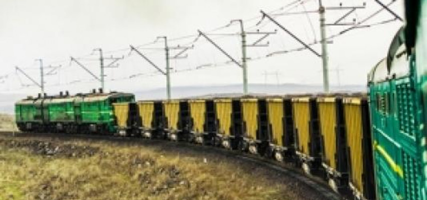 Bakı-Tbilisi-Qars dəmir yolunda sınaq qatarı hərəkət edib