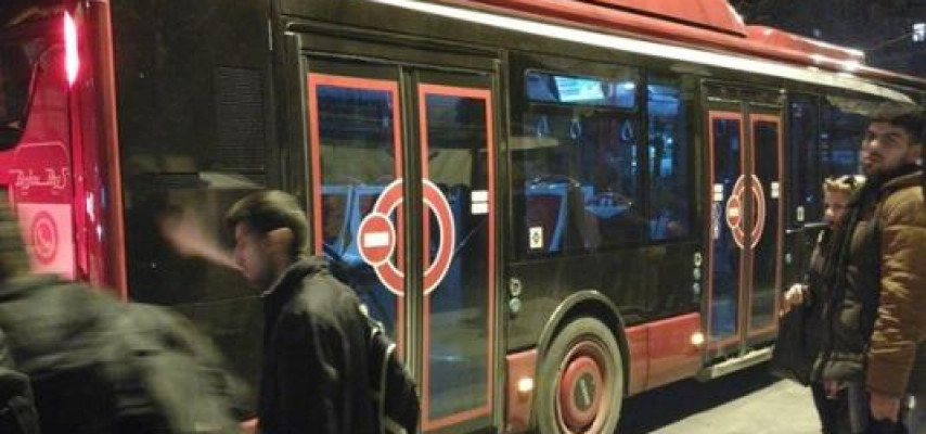 Bakıda 4 avtobus bir-birinə çırpıldı