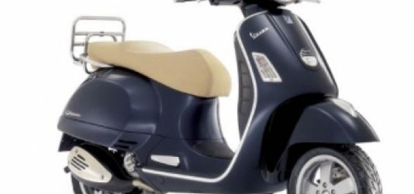 Motoroller qəzaya düşdü, sürücü ağır yaralandı
