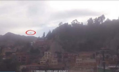 "Uçan boşqab"ı anbaan lentə aldı