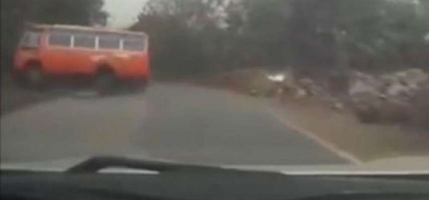 Avtobus qəzaya belə düşdü