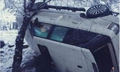 Azərbaycanlı müğənni "Range Rover"ini aşırdı