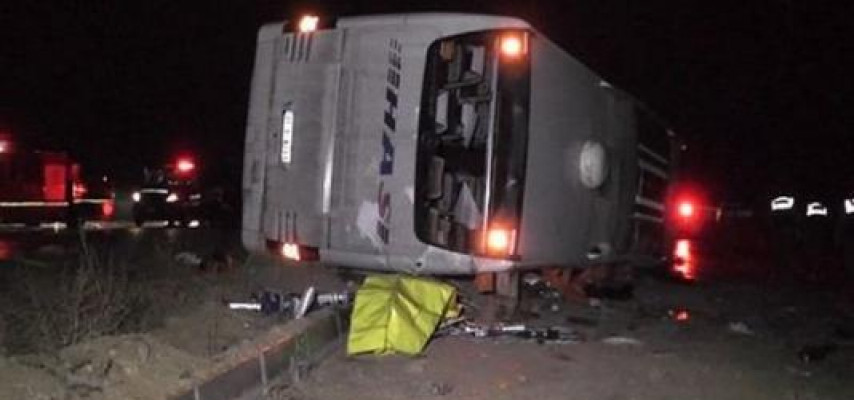 Avtobus aşdı: 6 ölü, 24 yaralı