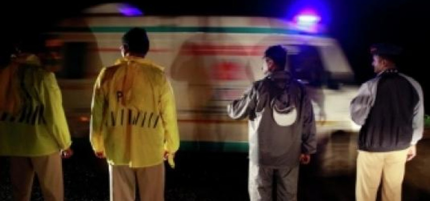 Hindistanda avtobus gölə düşdü: 13 ölü, 16 yaralı