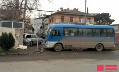 Gəncədə avtobus qəzası: xəsarət alanlar var