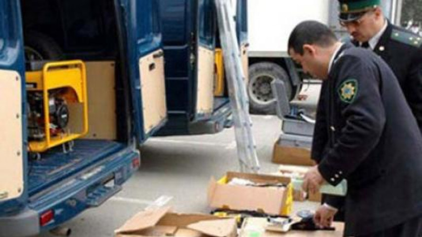 Sürücülərlə gömrükçülər arasında insident - Post 1 saatlıq bağlandı