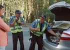 Yol polisləri pul qazanmaq istədi; pulları əldən getdi