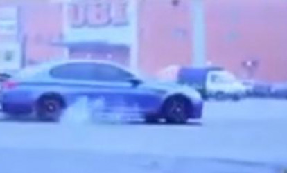 «Mercedes»lə «BMW»nin «deyişməsi»