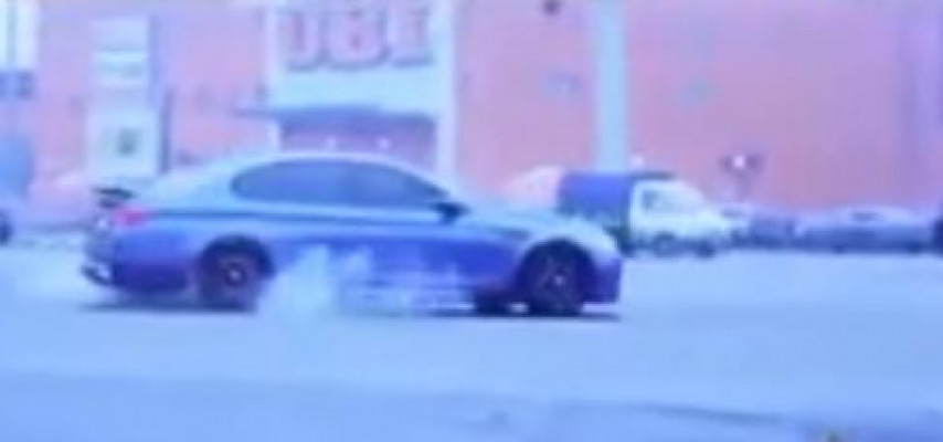 «Mercedes»lə «BMW»nin «deyişməsi»
