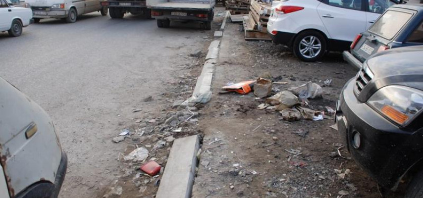 «Azəryolservis» yol çəkir, vətəndaşlar dağıdır