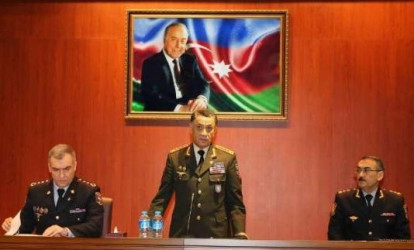 Daxili işlər naziri polisləri mükafatlandırdı