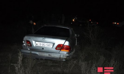 Maşını aşıran sərxoş sürücü xəstəxanalıq oldu
