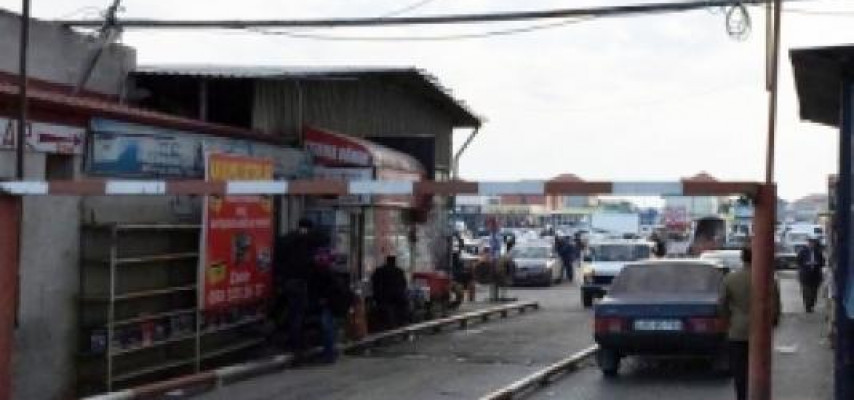 Bakının avtomobil ehtiyat hissələri bazarında icarə haqqı azaldılıb