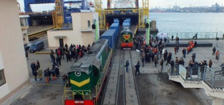 Yola salınan yüklər Potiyə çatıb