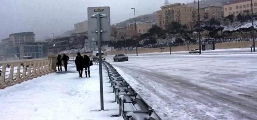 "Paytaxtın enişli-yoxuşlu yolları və sərt döngələri nəzarətə götürülüb" - Vaqif Əsədov