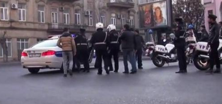 Azərbaycanda 16 polis işdən qovuldu