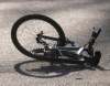 Maşın velosipedçini vurdu