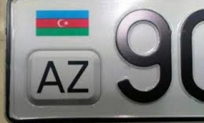 Bakıda vəzifəli şəxsin avtomobilinin nömrəsi oğurlanıb