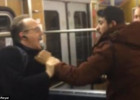 Metroda biabırçılıq: qadına sataşdılar, qocanı döydülər