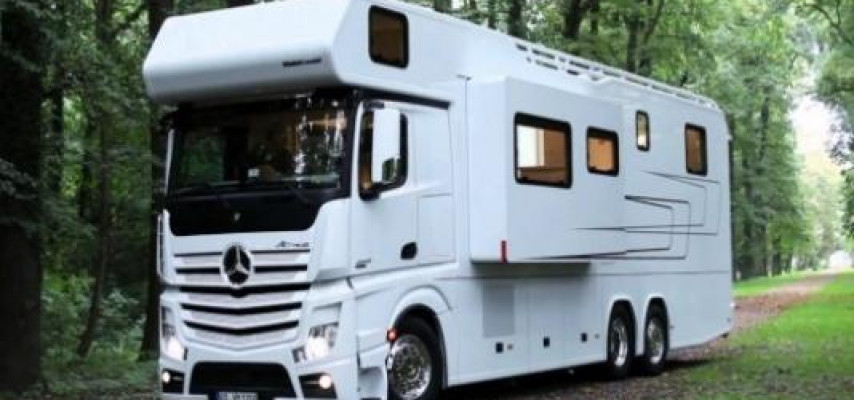 "Mercedes-Benz" bazasında hazırlanmış təkərlər üzərində dəbdəbəli ev